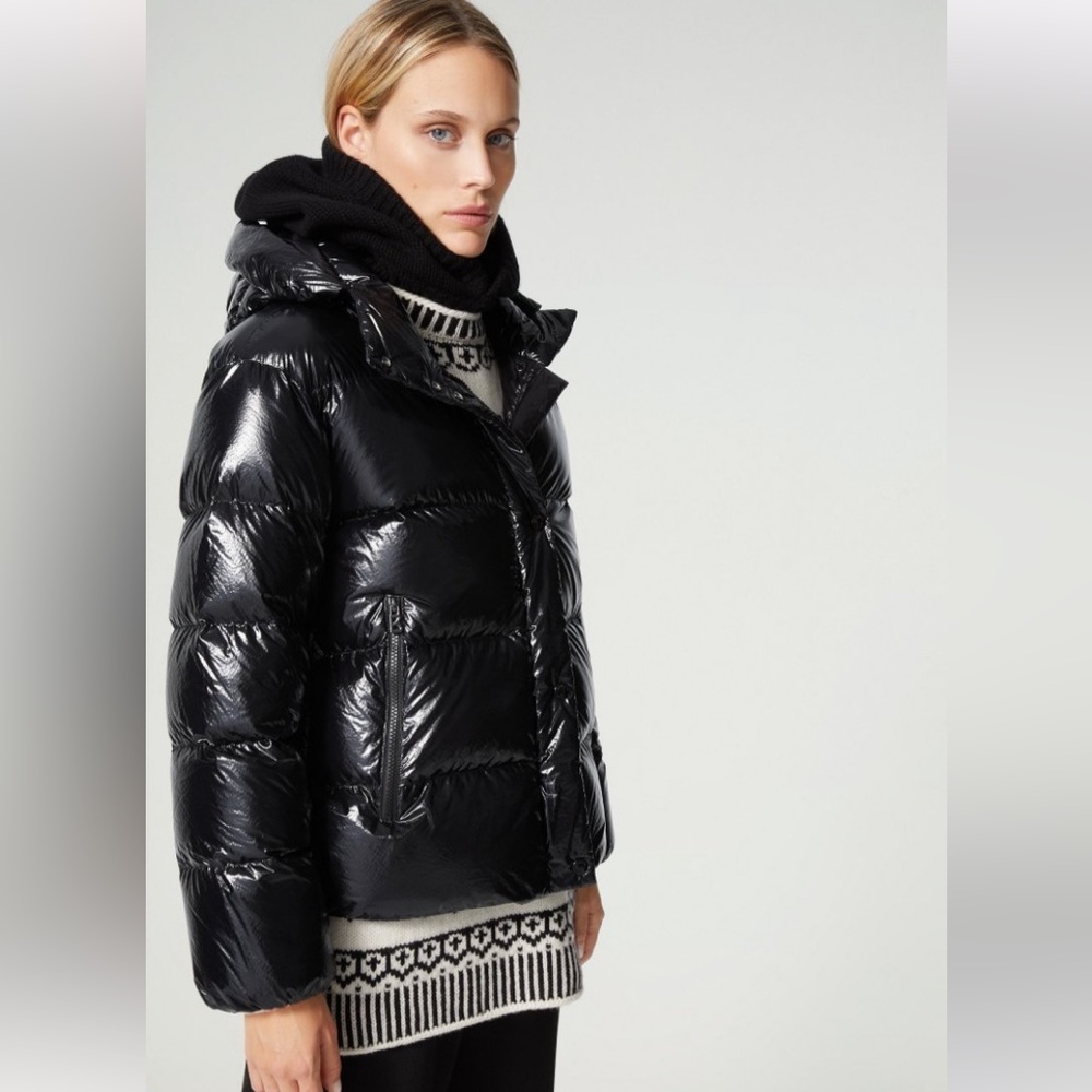 M 10 🔖 BOGNER Black Evelia Puffer Ski Jacket Black $1100